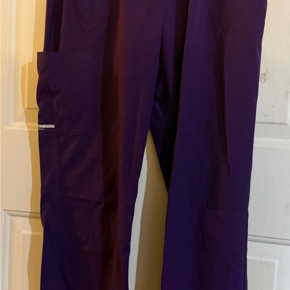 Women’s Sketchers by Barco purple scrub pants